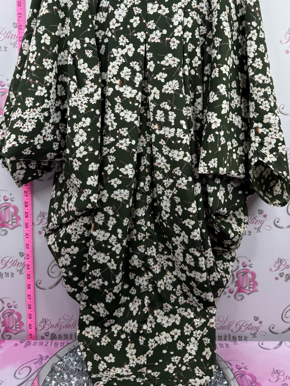 ROFFE cardigan Women's Floral Open-Front Kimono Cape - Olive Green/White - Picture 6 of 11